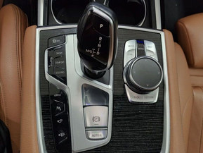 BMW 740