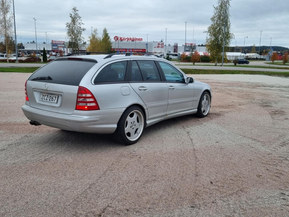 Mercedes-Benz C 32 AMG