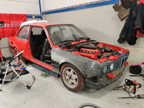 BMW 320