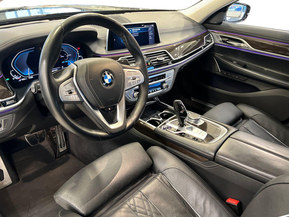 BMW 745
