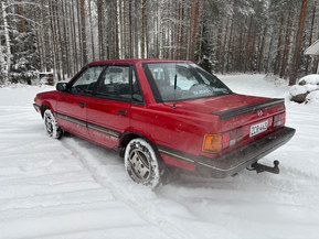 Subaru Leone