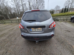 Nissan Qashqai+2
