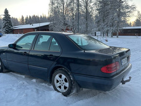 Mercedes-Benz 300