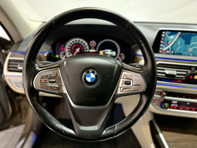 BMW 740