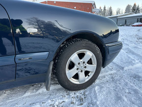 Mercedes-Benz 300