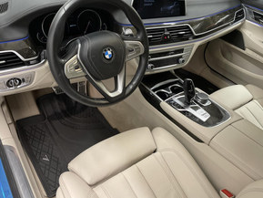 BMW 740