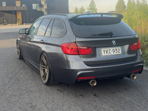 BMW 330