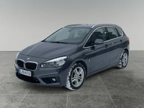 BMW 225