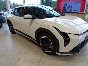 Kia EV4