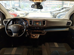 Peugeot Traveller