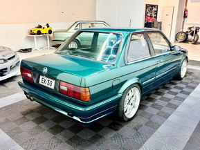 BMW 325