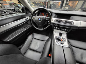 BMW 730