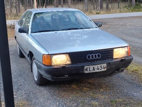 Audi 100