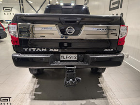 Nissan Titan