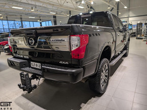Nissan Titan