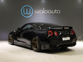 Nissan GT-R