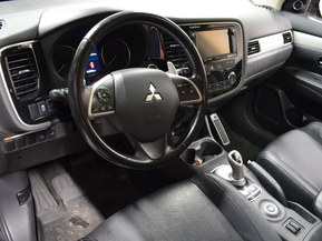 Mitsubishi Outlander PHEV