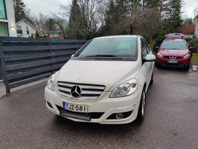 Mercedes-Benz B