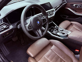 BMW 330