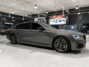 BMW 745
