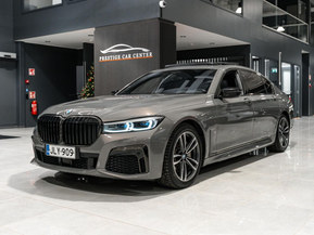 BMW 745
