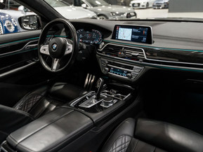 BMW 745