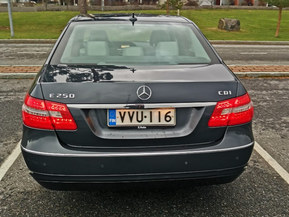Mercedes-Benz E