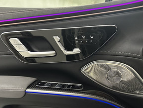 Mercedes-Benz EQS SUV