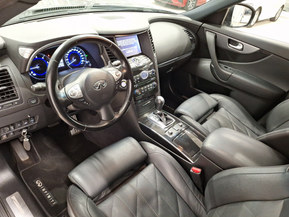 Infiniti FX30d