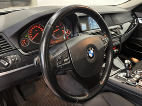 BMW 523