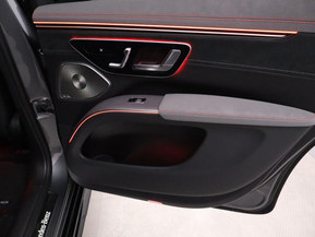 Mercedes-Benz EQS SUV