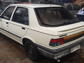 Peugeot 309
