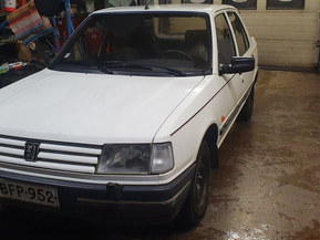 Peugeot 309