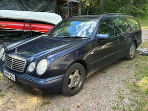 Mercedes-Benz E
