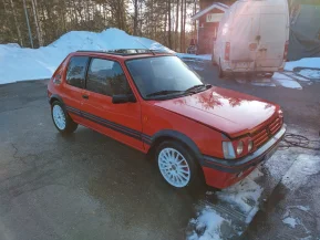 Peugeot 205