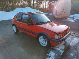 Peugeot 205