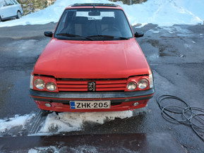 Peugeot 205