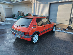Peugeot 205