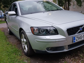 Volvo S40