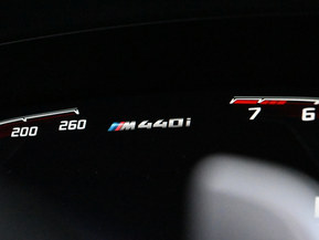 BMW M440i