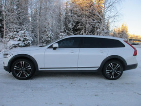 Volvo V90 Cross Country