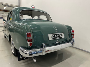 Mercedes-Benz 180