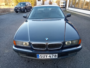 BMW 728