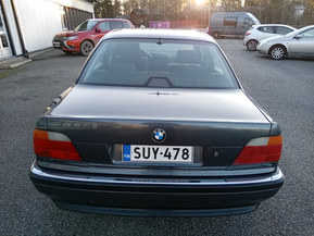 BMW 728