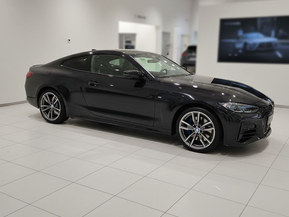 BMW M440i