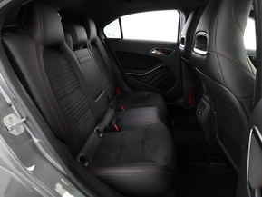 Mercedes-Benz A 45 AMG