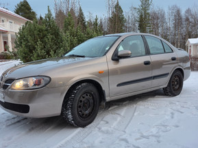 Nissan Almera