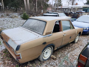 Ford Cortina