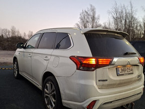 Mitsubishi Outlander PHEV