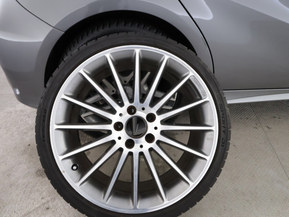 Mercedes-Benz A 45 AMG